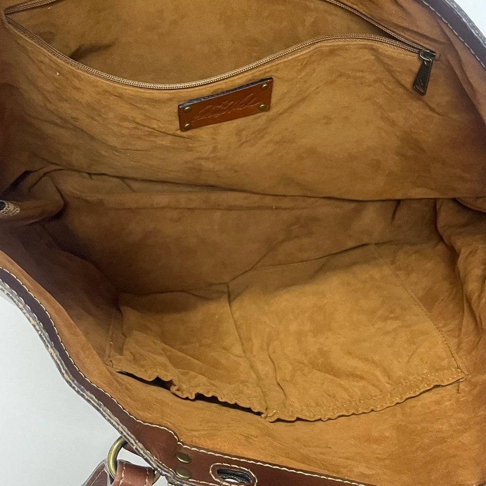 Patricia Nash World Map print leather tote bag. - Picture 7 of 9
